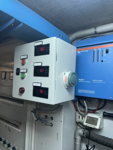 ναυτιλιακοί αυτοματισμοί Πειραιάς marine automation Piraeus ship automation systems automation service πλοίων marine electrical service Greece ship control systems repair PLC σε πλοία marine engineer automation