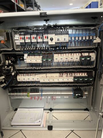 ναυτιλιακοί αυτοματισμοί Πειραιάς marine automation Piraeus ship automation systems automation service πλοίων marine electrical service Greece ship control systems repair PLC σε πλοία marine engineer automation