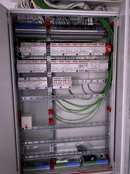 KNX PIRAEUS